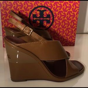 Tory Burch Gabrielle wedge sandals new in box